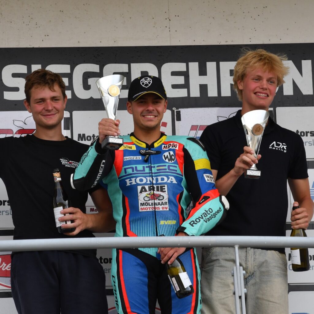 Matthew Luisman ADR Racing Yamaha Supersport actie op Motorsport Arena Oschersleben
